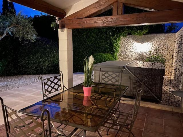 Mas Beau Soleil & Spa Cottages De Charme Avec Jacuzzi&Jardin Prives Saint-Rémy-de-Provence Kültér fotó