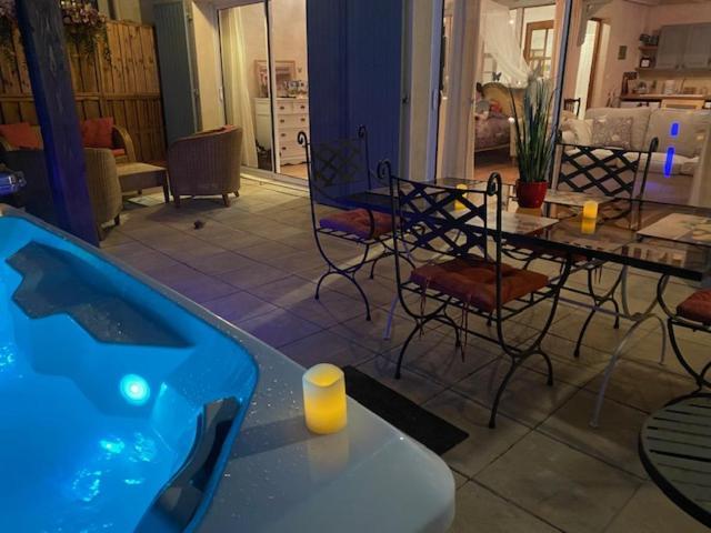 Mas Beau Soleil & Spa Cottages De Charme Avec Jacuzzi&Jardin Prives Saint-Rémy-de-Provence Kültér fotó